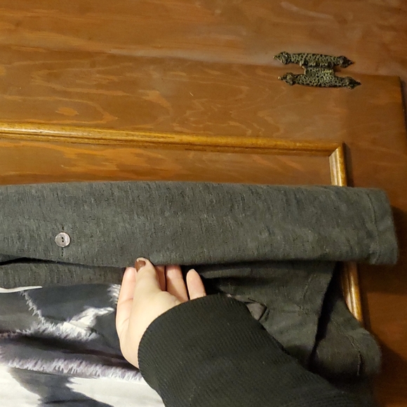 BNWOT Bobeau long sleeve light weight gray sweater sz M - Picture 2 of 5